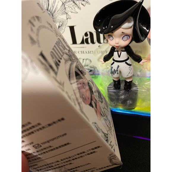 Laura The Charm of Faded Hues Blind Box Nature Brushstrokes - Picture 5 of 5